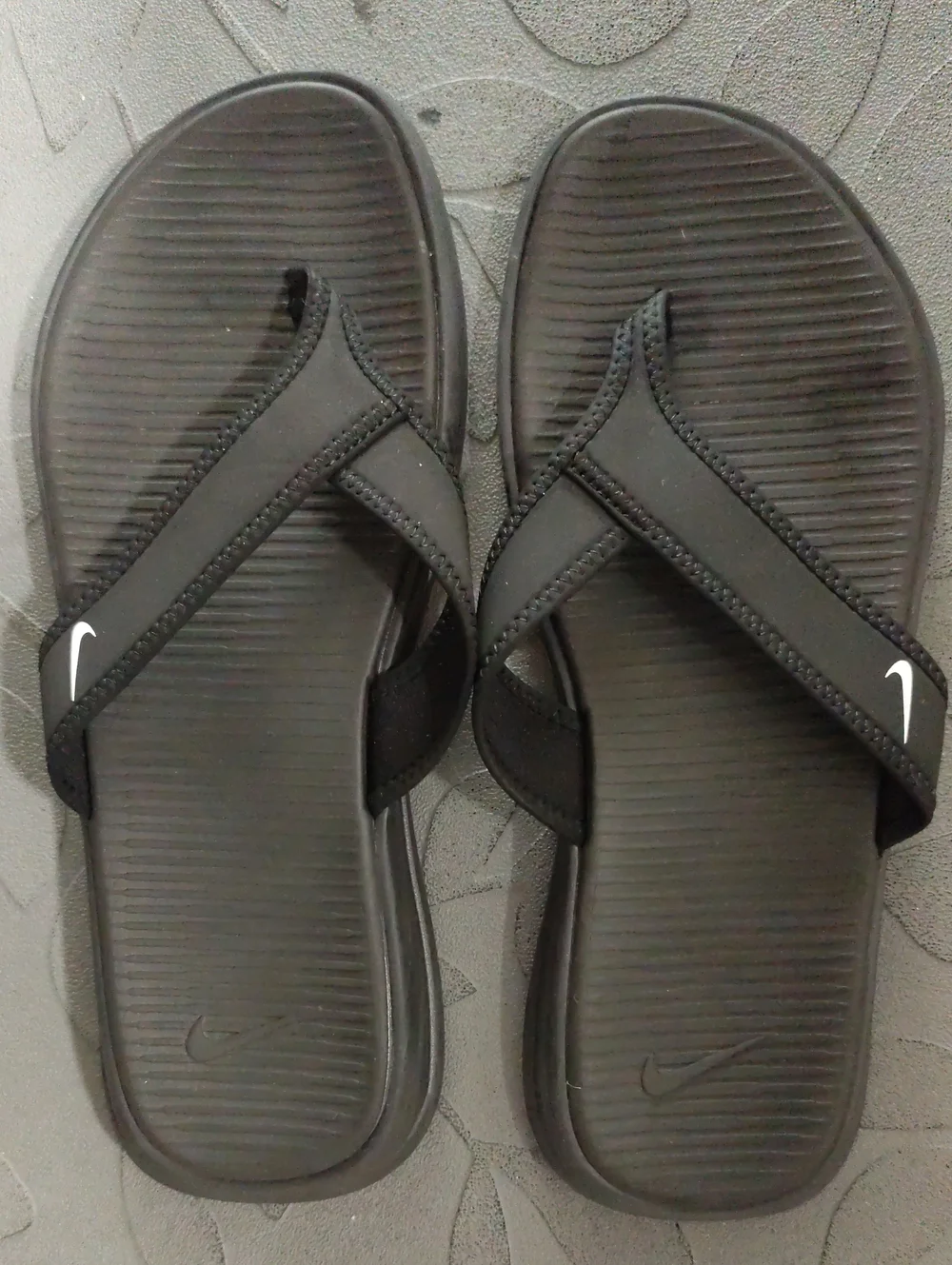 Nike Black Men’s Flip-Flop Sandals with White Swoosh